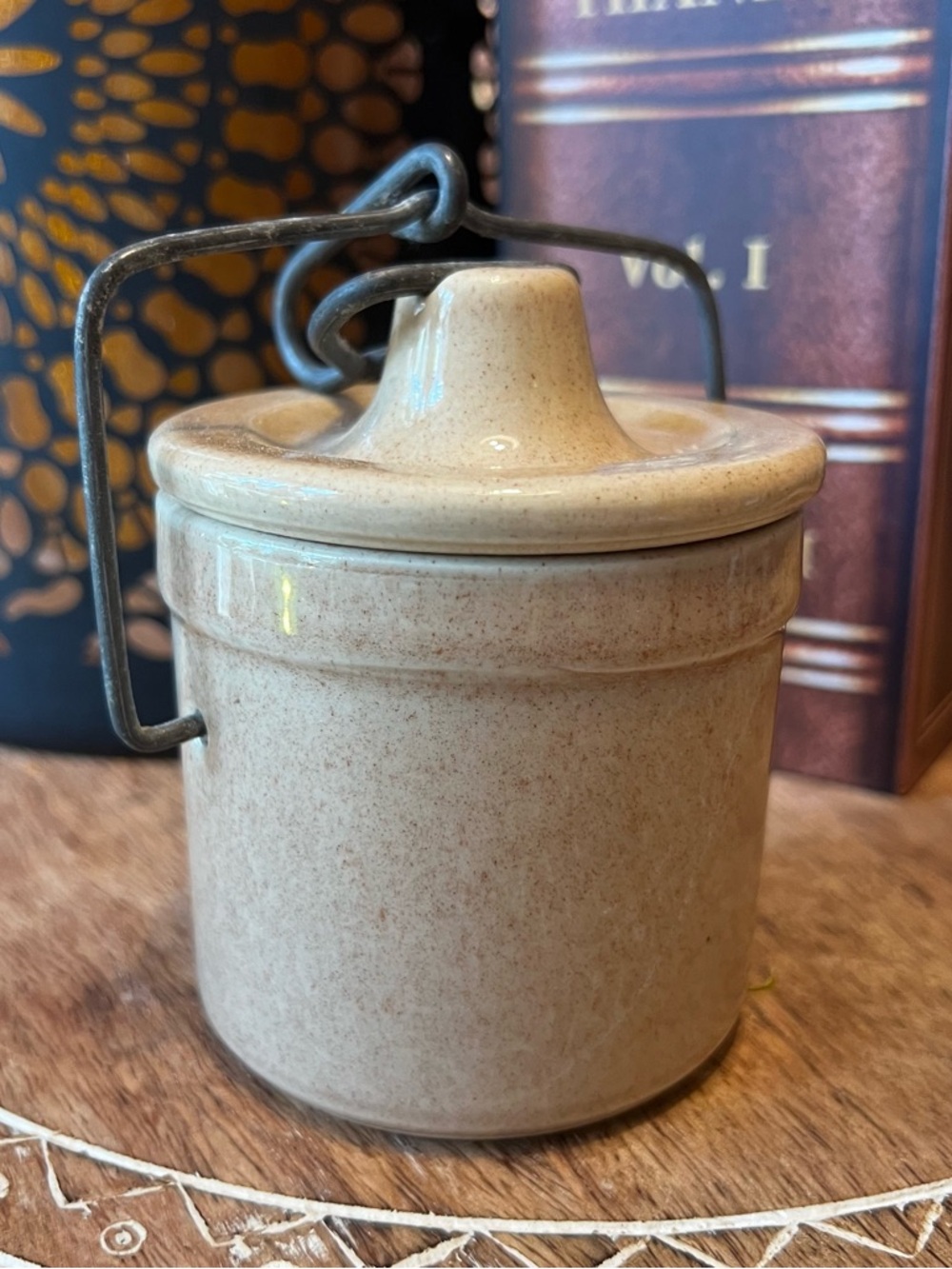 Speckled Cream Stoneware Jar with Metal Handle Farmhouse Country Cottage Grandma